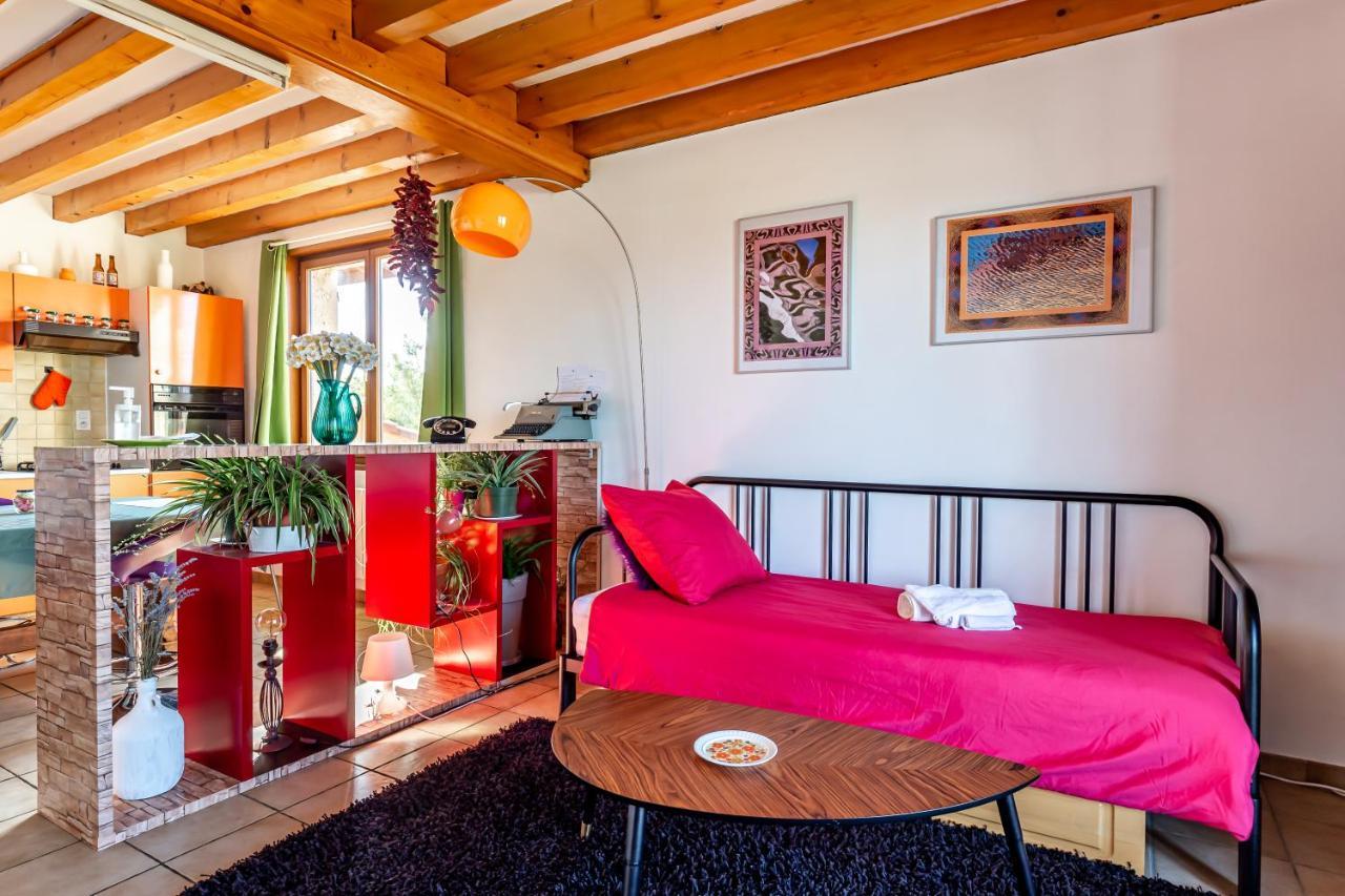 75m2, Avec Vue, Au Calme, Lyon A 25km Apartment Communay