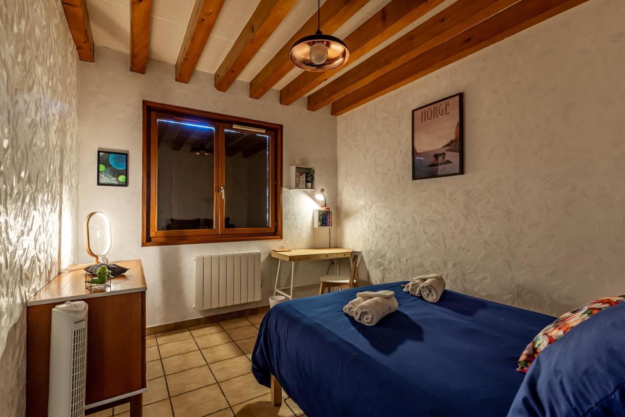 75m2, Avec Vue, Au Calme, Lyon A 25km Apartment *